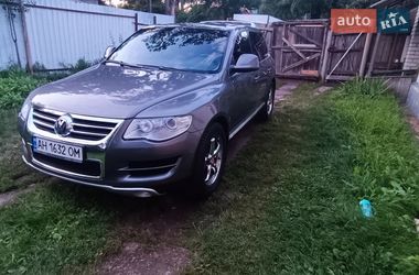 Внедорожник / Кроссовер Volkswagen Touareg 2009 в Полтаве