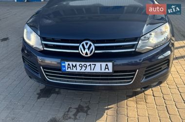Внедорожник / Кроссовер Volkswagen Touareg 2014 в Житомире
