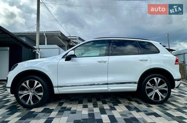 Внедорожник / Кроссовер Volkswagen Touareg 2016 в Голованевске