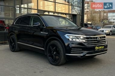 Внедорожник / Кроссовер Volkswagen Touareg 2018 в Ивано-Франковске