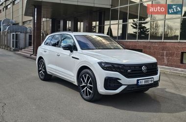 Внедорожник / Кроссовер Volkswagen Touareg 2021 в Киеве