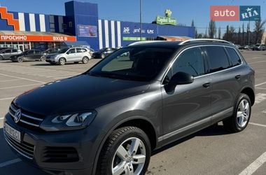 Внедорожник / Кроссовер Volkswagen Touareg 2013 в Каменец-Подольском