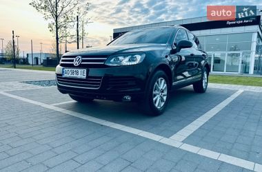 Внедорожник / Кроссовер Volkswagen Touareg 2012 в Мукачево