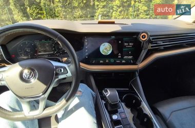 Внедорожник / Кроссовер Volkswagen Touareg 2018 в Шепетовке