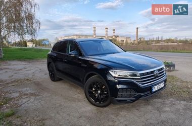 Внедорожник / Кроссовер Volkswagen Touareg 2020 в Миргороде