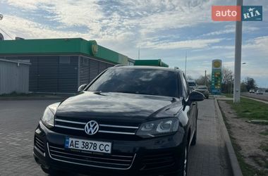 Позашляховик / Кросовер Volkswagen Touareg 2013 в Павлограді