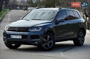 Внедорожник / Кроссовер Volkswagen Touareg 2011 в Запорожье