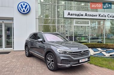 Внедорожник / Кроссовер Volkswagen Touareg 2023 в Киеве