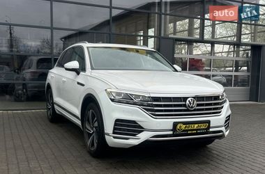 Позашляховик / Кросовер Volkswagen Touareg 2019 в Івано-Франківську
