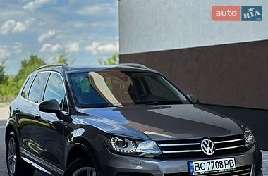 Позашляховик / Кросовер Volkswagen Touareg 2013 в Львові