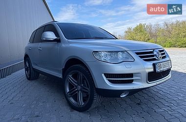 Позашляховик / Кросовер Volkswagen Touareg 2008 в Кропивницькому