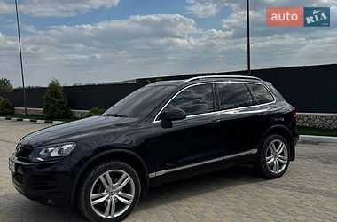 Внедорожник / Кроссовер Volkswagen Touareg 2012 в Тернополе