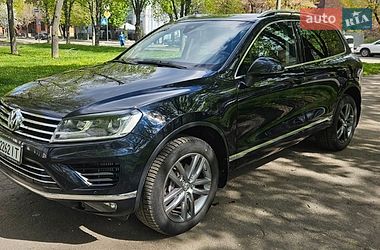 Позашляховик / Кросовер Volkswagen Touareg 2015 в Білій Церкві