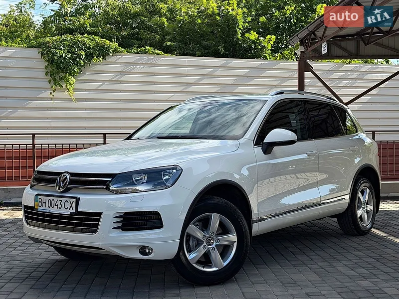 Volkswagen Touareg 2011 VIN WVGZZZ7PZBD028420 фото оголошення 2 з 162