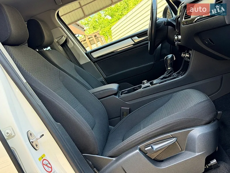 Volkswagen Touareg 2011 VIN WVGZZZ7PZBD028420 фото оголошення 62 з 162