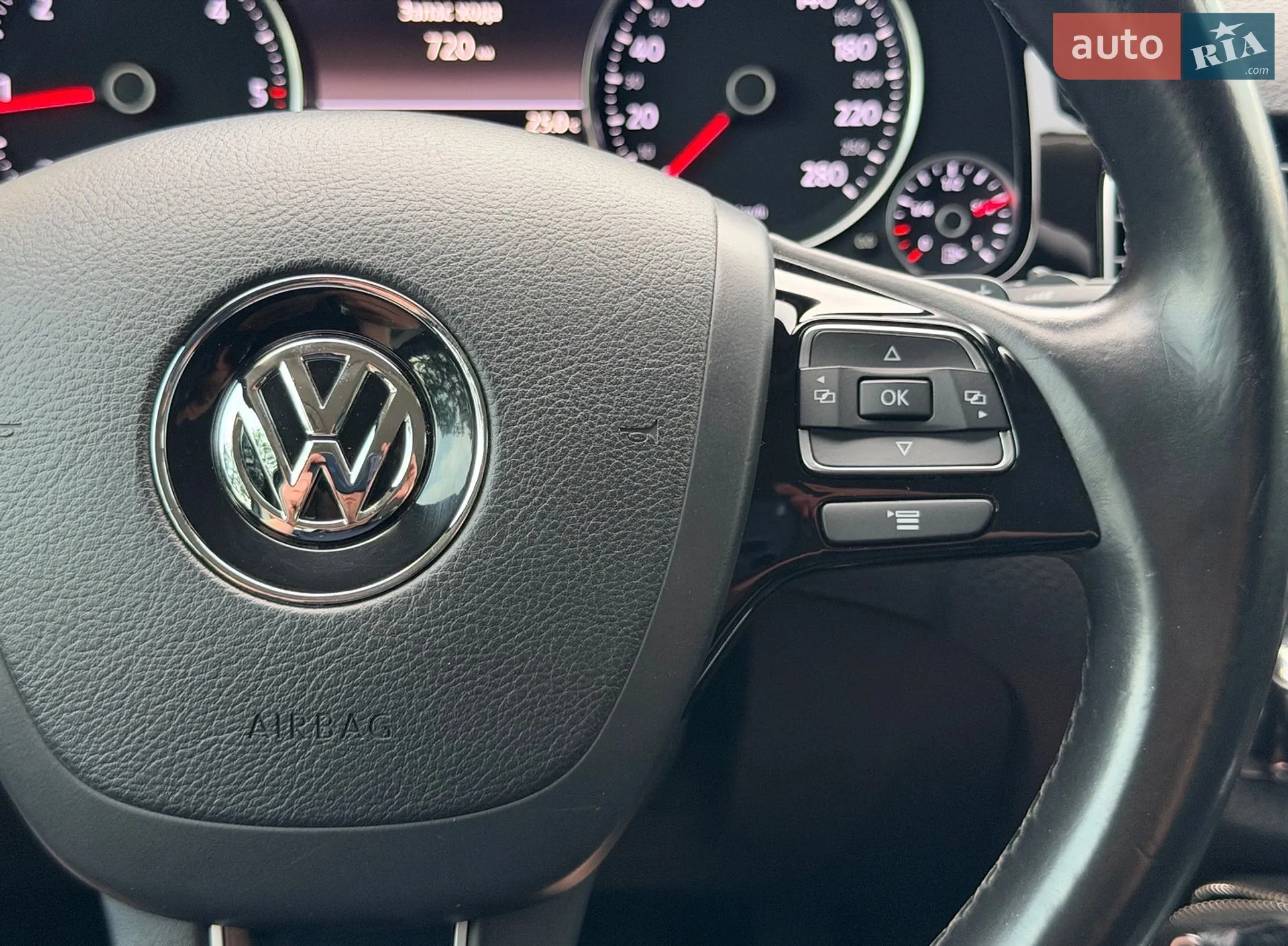 2017 Volkswagen Touareg - мініатюра 49