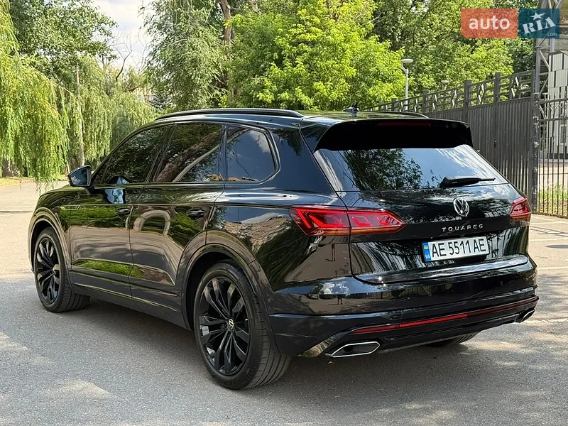 Volkswagen Touareg 2022 VIN WVGZZZCRZND009284 фото оголошення 10 з 76