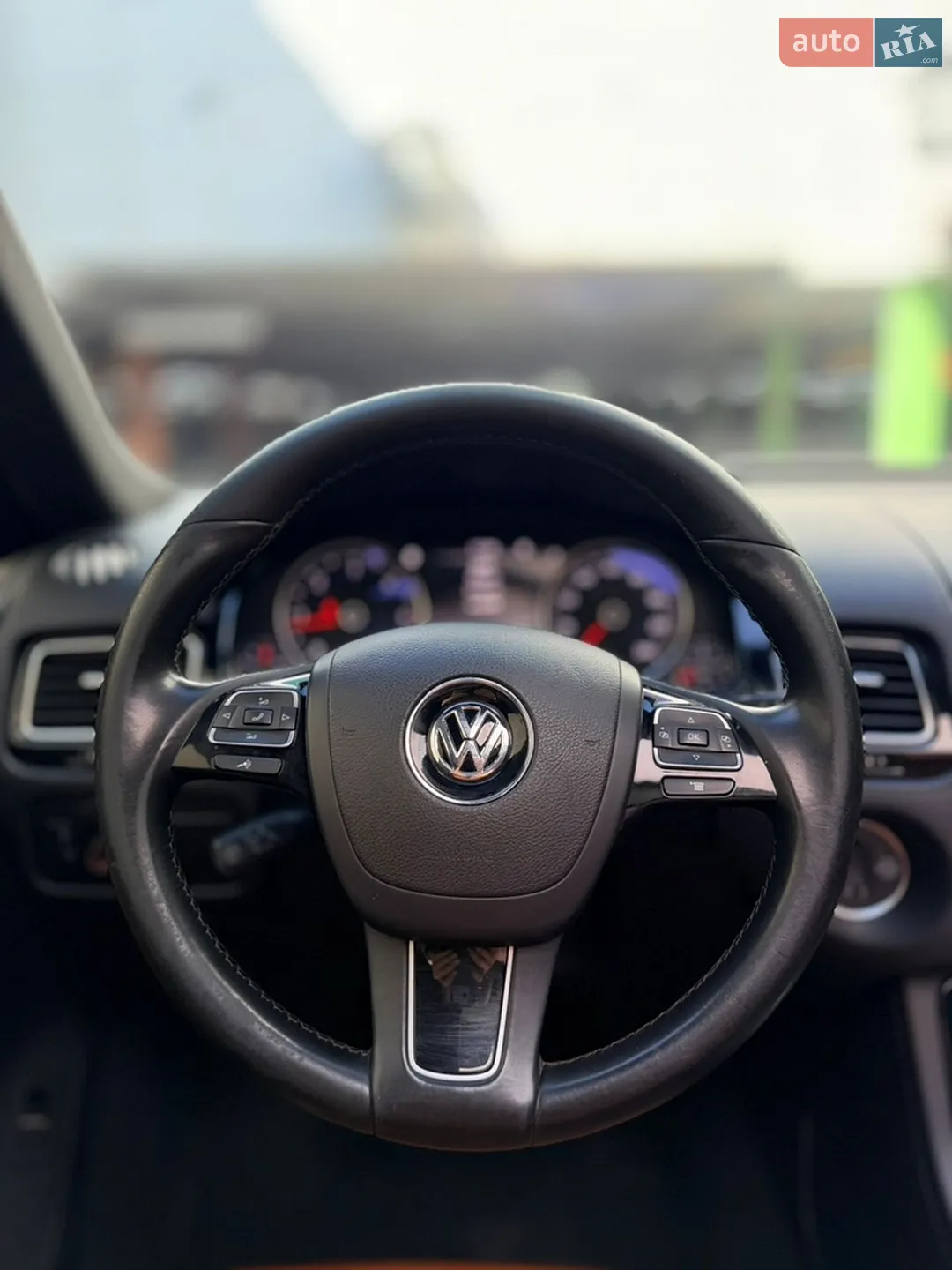 2014 Volkswagen Touareg - мініатюра 11