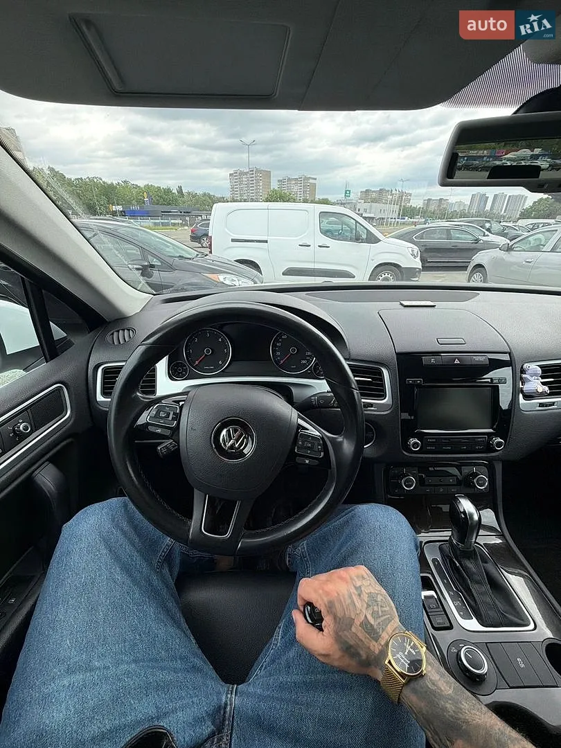2013 Volkswagen Touareg - мініатюра 23