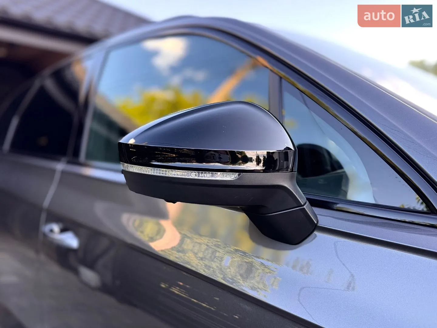 2023 Volkswagen Touareg - мініатюра 38
