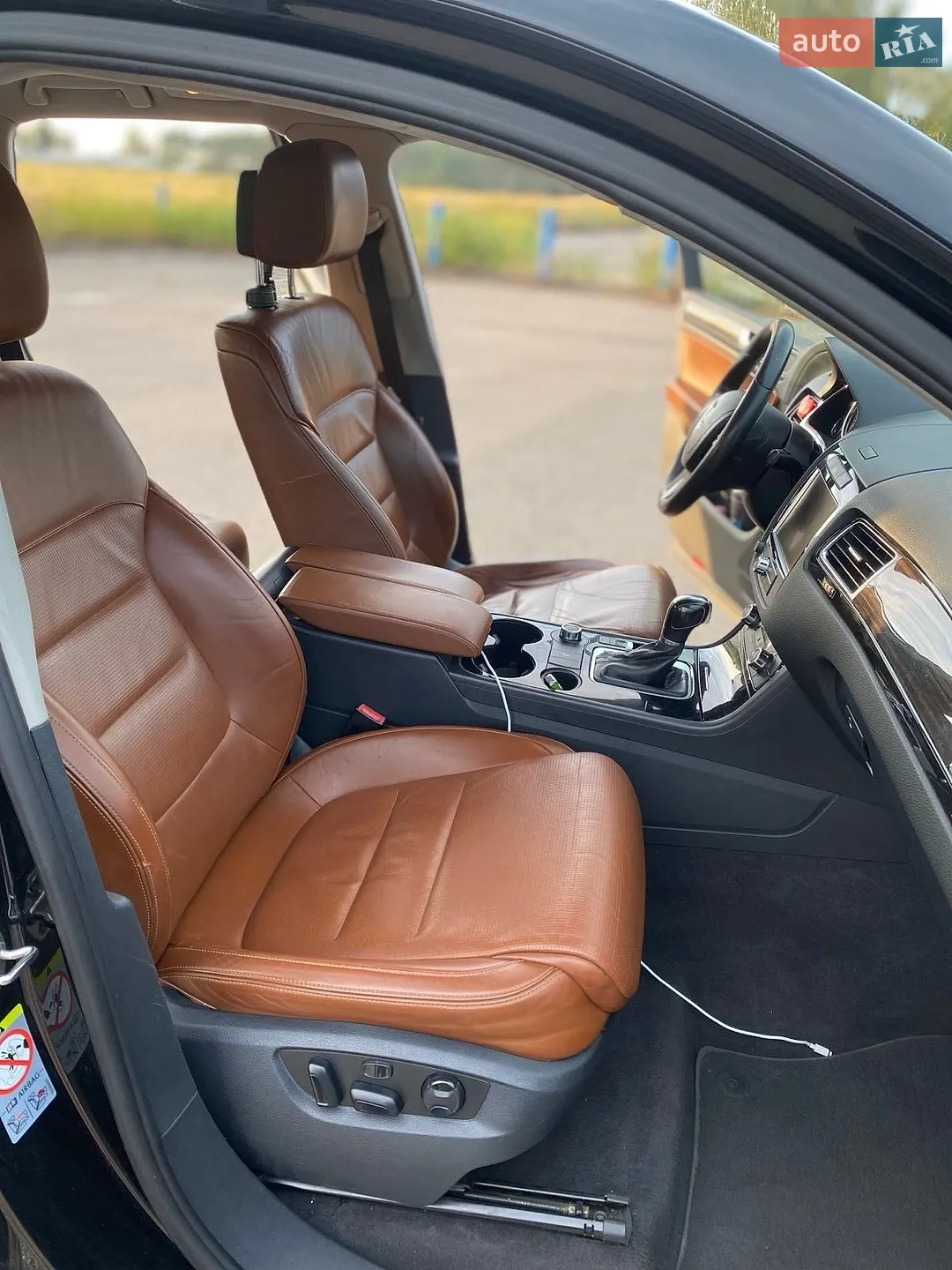 2012 Volkswagen Touareg - мініатюра 30