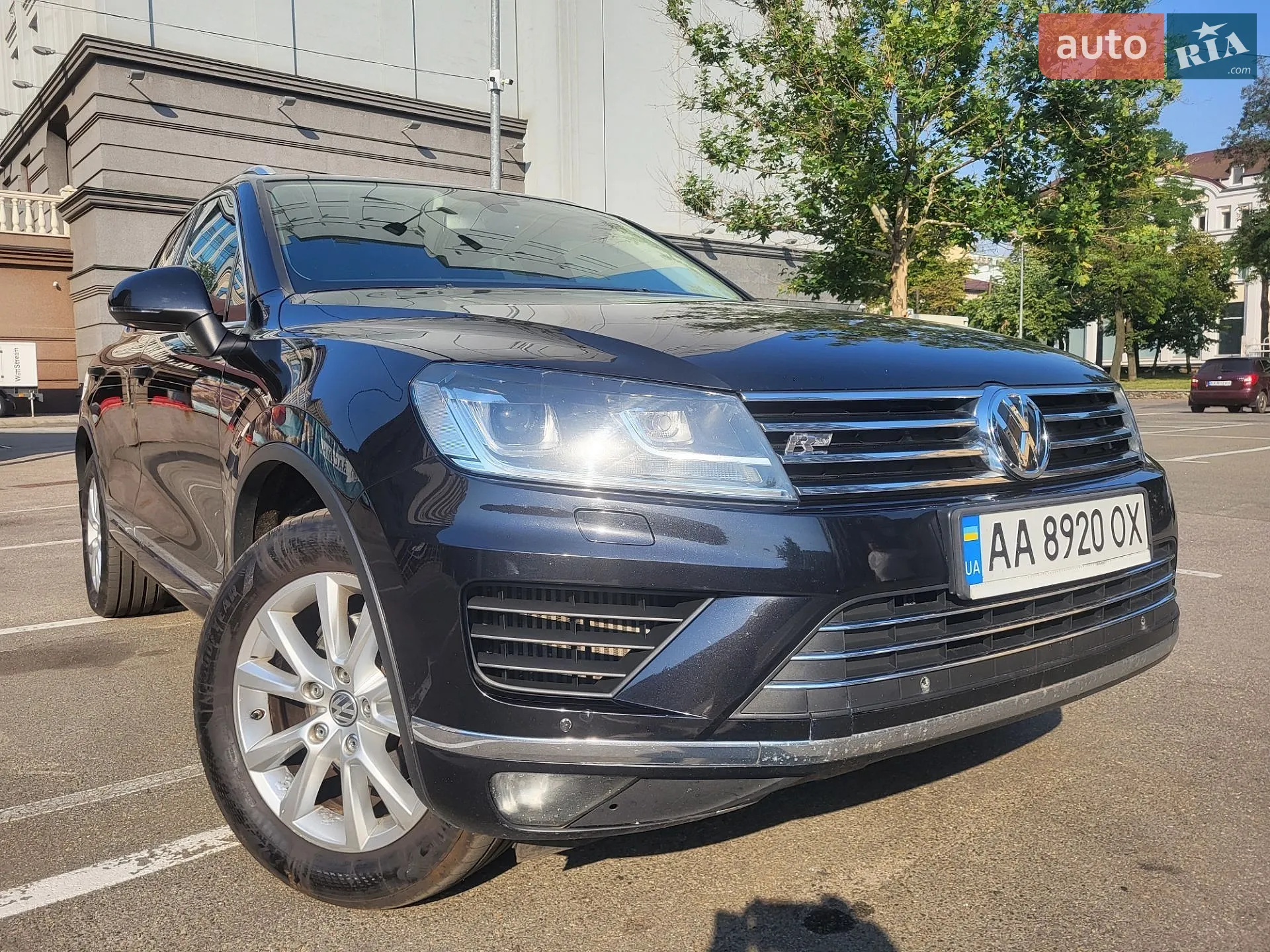 2015 Volkswagen Touareg - мініатюра 2