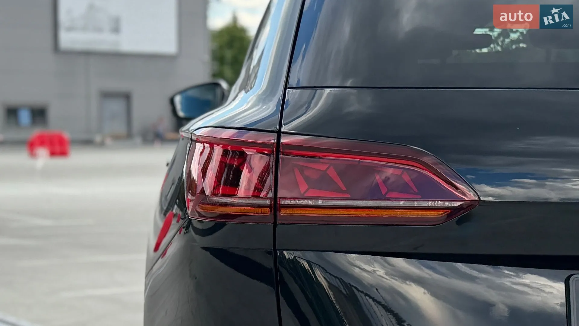 2022 Volkswagen Touareg - мініатюра 24