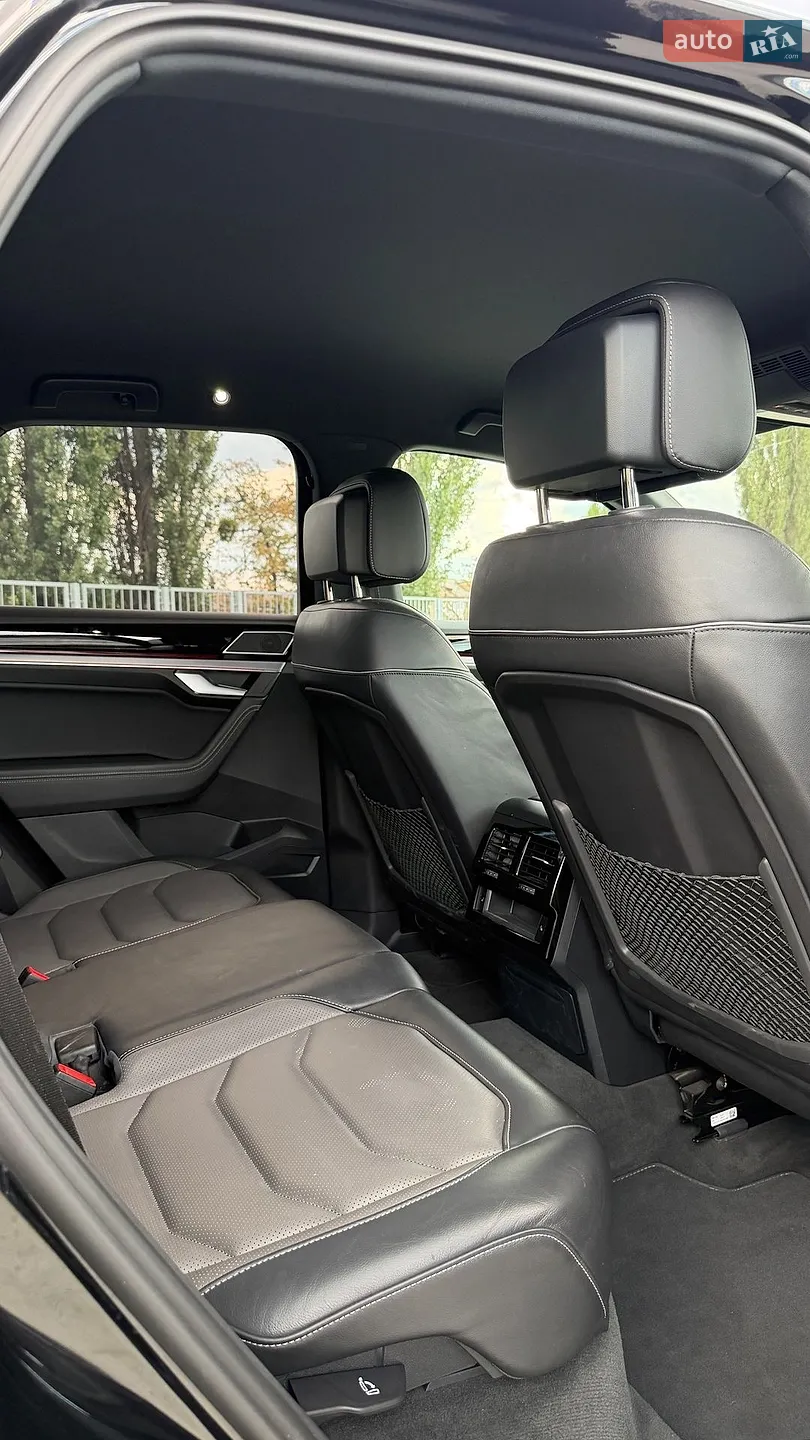 2022 Volkswagen Touareg - мініатюра 38