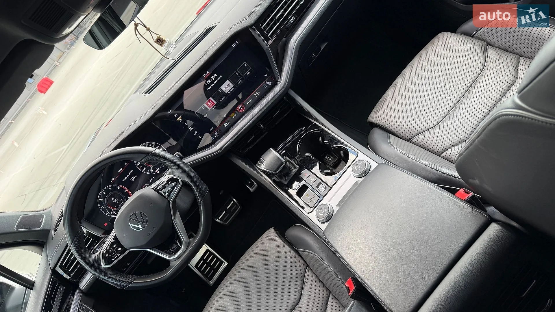 2022 Volkswagen Touareg - мініатюра 34