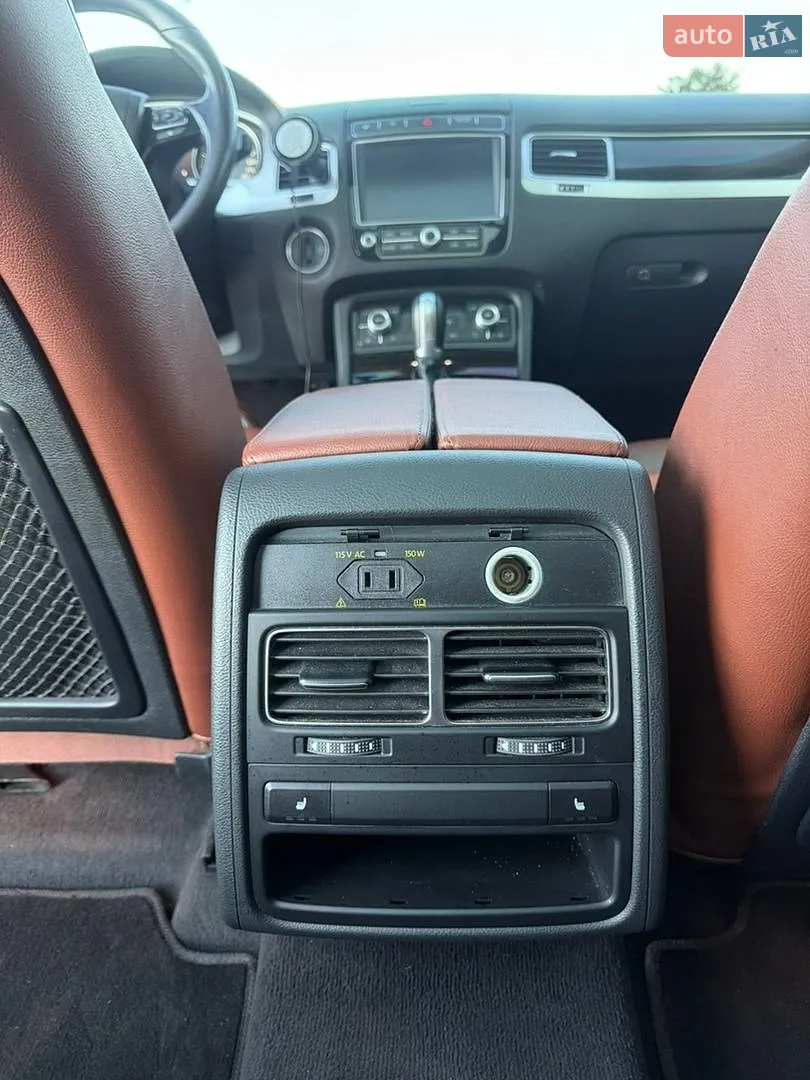 2015 Volkswagen Touareg - мініатюра 11