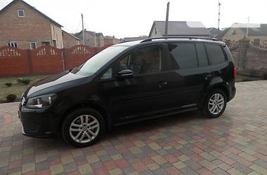 Минивэн Volkswagen Touran 2012 в 