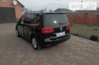 Минивэн Volkswagen Touran 2012 в 