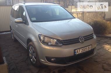 Минивэн Volkswagen Touran 2011 в Надворной