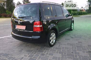 Минивэн Volkswagen Touran 2005 в Ровно