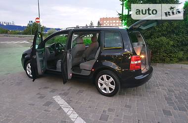 Минивэн Volkswagen Touran 2005 в Ровно