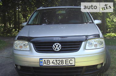 Універсал Volkswagen Touran 2004 в 