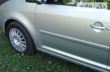 Універсал Volkswagen Touran 2004 в 