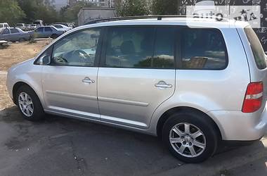 Минивэн Volkswagen Touran 2006 в Киеве