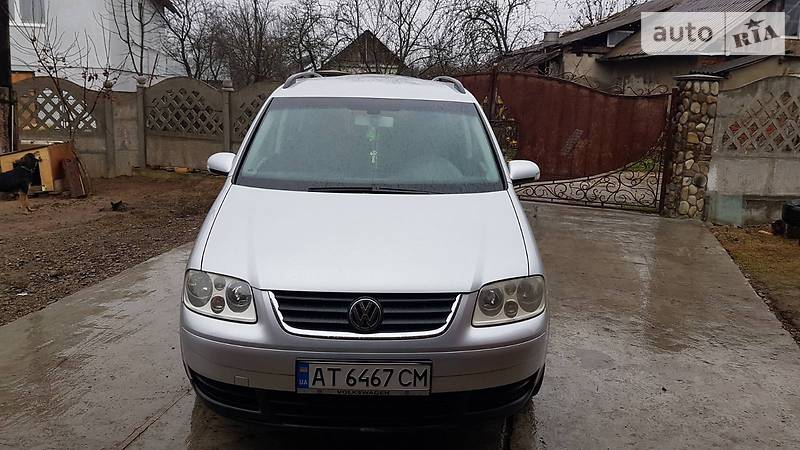 Мінівен Volkswagen Touran 2006 в Івано-Франківську
