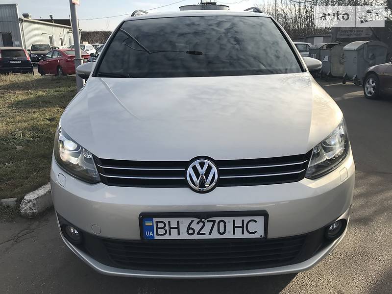 Мінівен Volkswagen Touran 2012 в Одесі