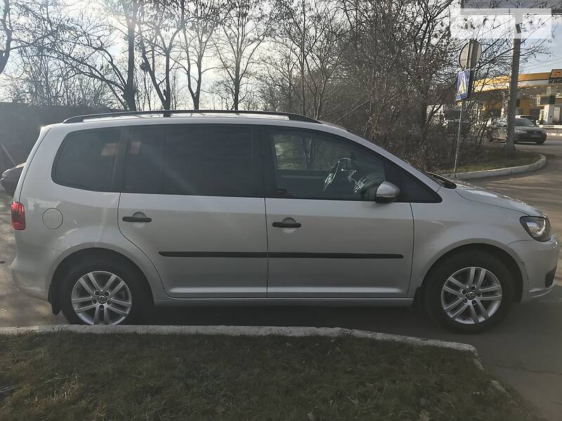 Мінівен Volkswagen Touran 2012 в Одесі