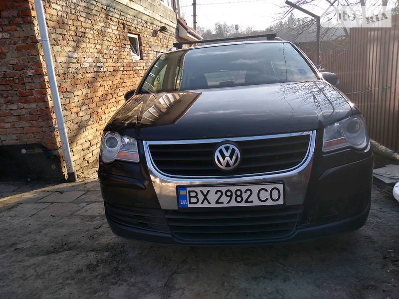 Минивэн Volkswagen Touran 2008 в Хмельницком