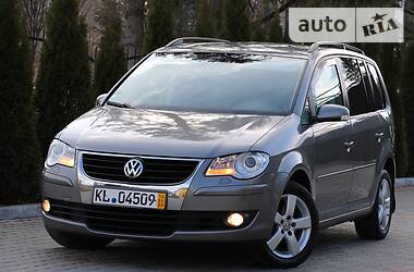 Минивэн Volkswagen Touran 2009 в Трускавце