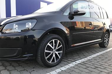Мінівен Volkswagen Touran 2011 в 