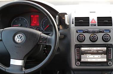 Мінівен Volkswagen Touran 2008 в 