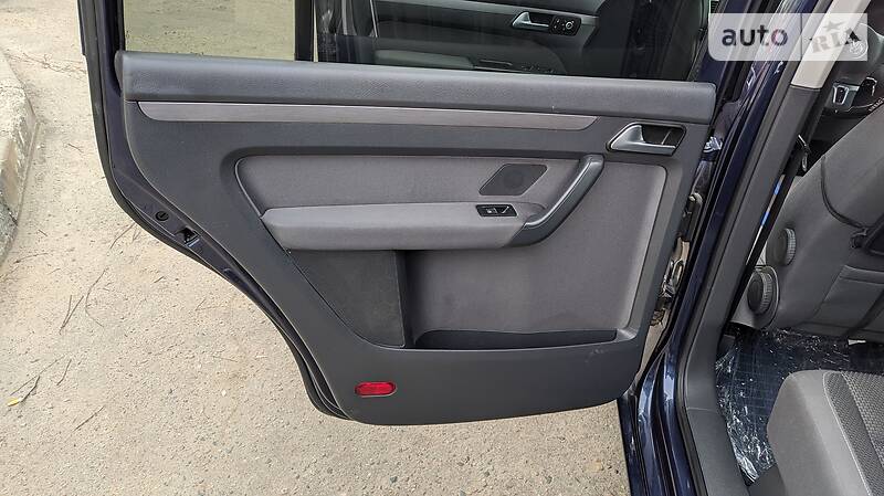 Мінівен Volkswagen Touran 2014 в Білій Церкві