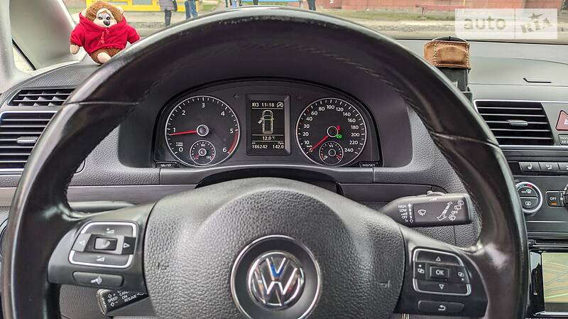 Мінівен Volkswagen Touran 2014 в Білій Церкві