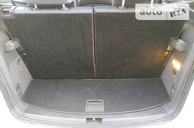 Мінівен Volkswagen Touran 2015 в 