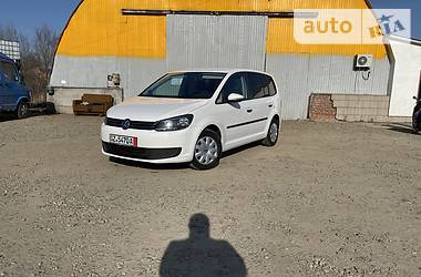 Мінівен Volkswagen Touran 2010 в 