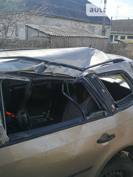 Мінівен Volkswagen Touran 2012 в Макарові фото 4 Мінівен Volkswagen Touran 2012 в Макарові